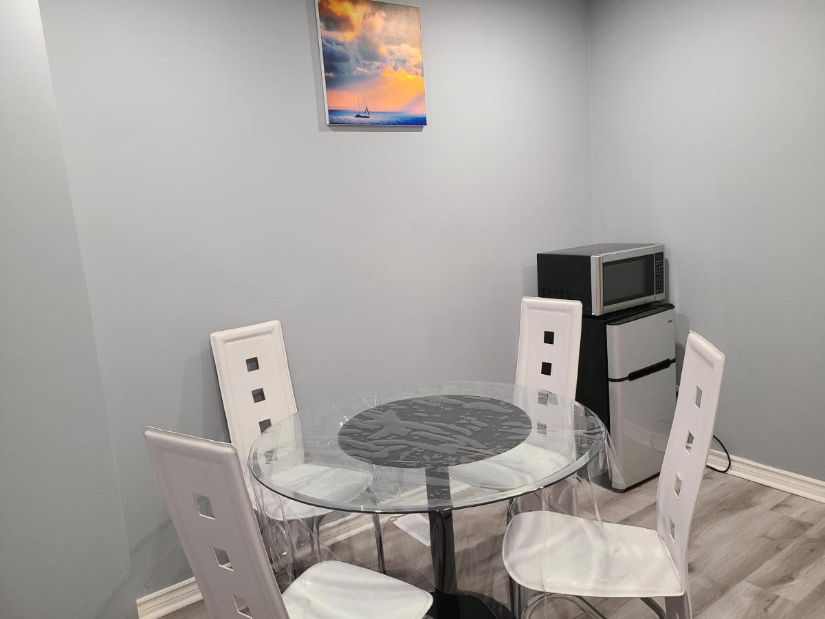 Downtown Ottawa Spacious Room Accommodation المظهر الخارجي الصورة