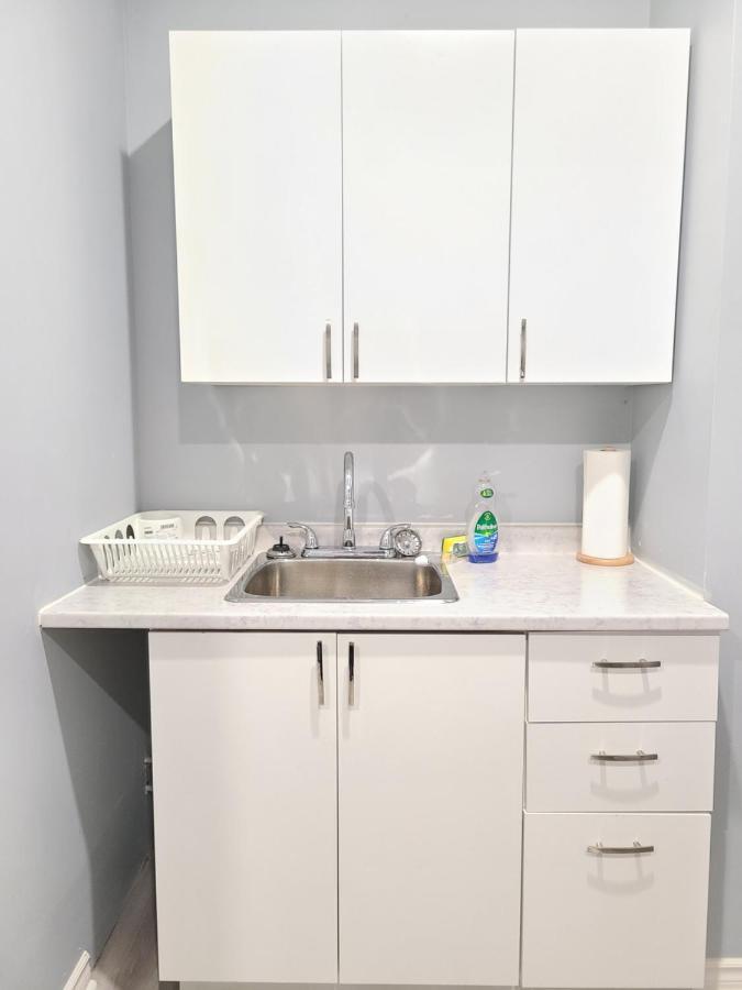 Downtown Ottawa Spacious Room Accommodation المظهر الخارجي الصورة